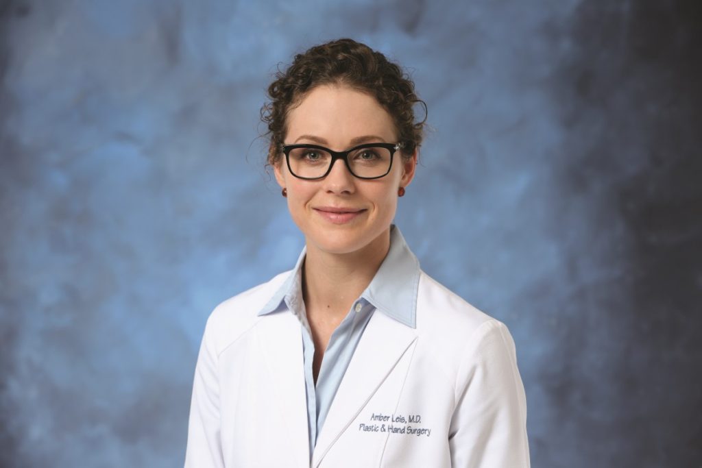 Amber Leis, MD UCI Plastic Surgery